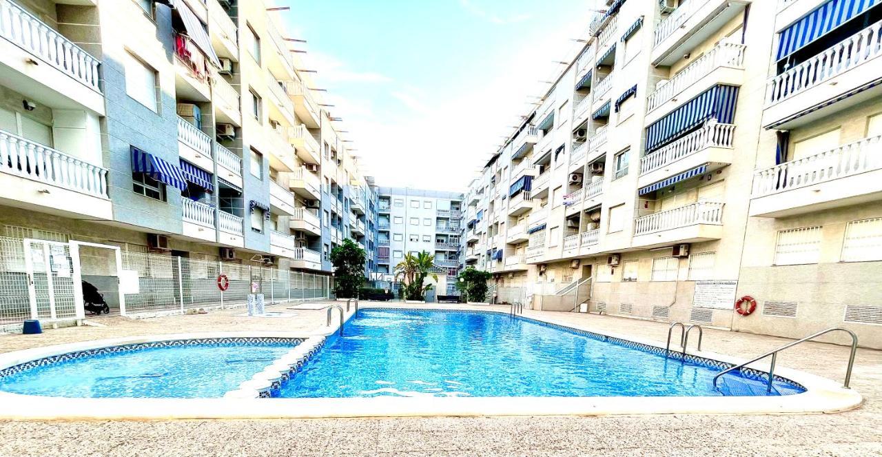 Torrevieja Comfortable Apartment エクステリア 写真