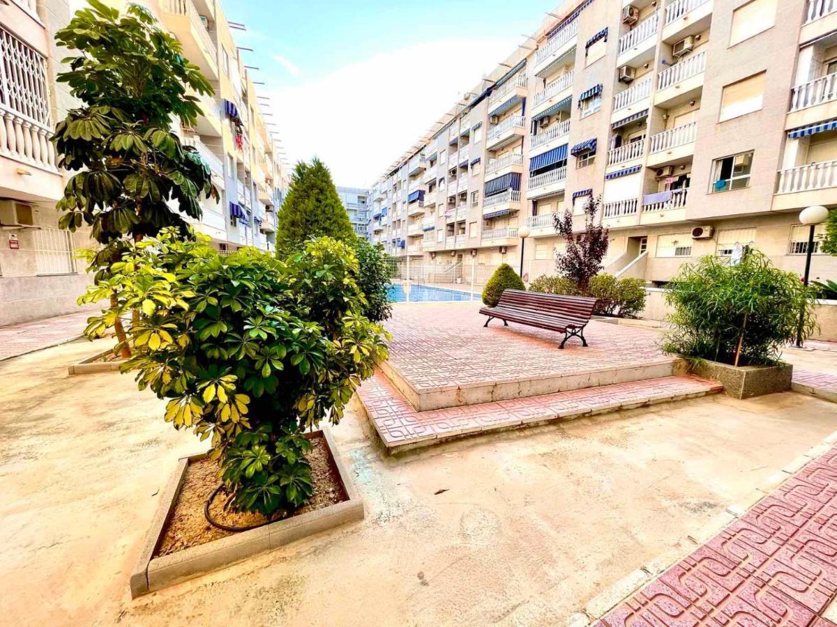 Torrevieja Comfortable Apartment エクステリア 写真