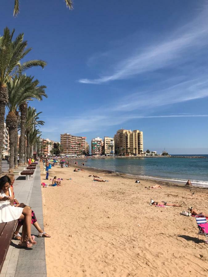 Torrevieja Comfortable Apartment エクステリア 写真